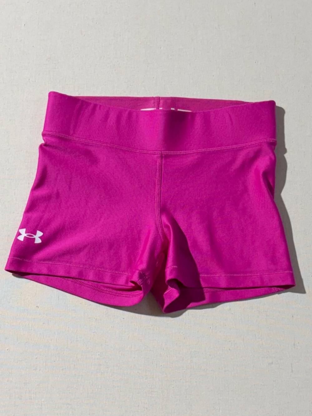 Under Armour HeatGear Compression Shorts Women's S Fuchsia Pink Volleyball